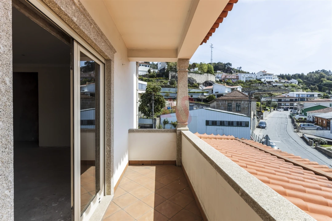 Moradia T4 para Venda em Caldas de Vizela (São Miguel e São João) Foto 27