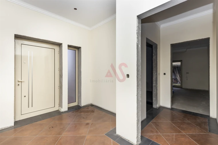 Moradia T4 para Venda em Caldas de Vizela (São Miguel e São João) Foto 6