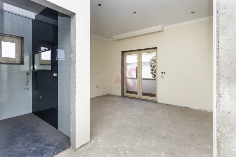 Moradia T4 para Venda em Caldas de Vizela (São Miguel e São João) Foto 12