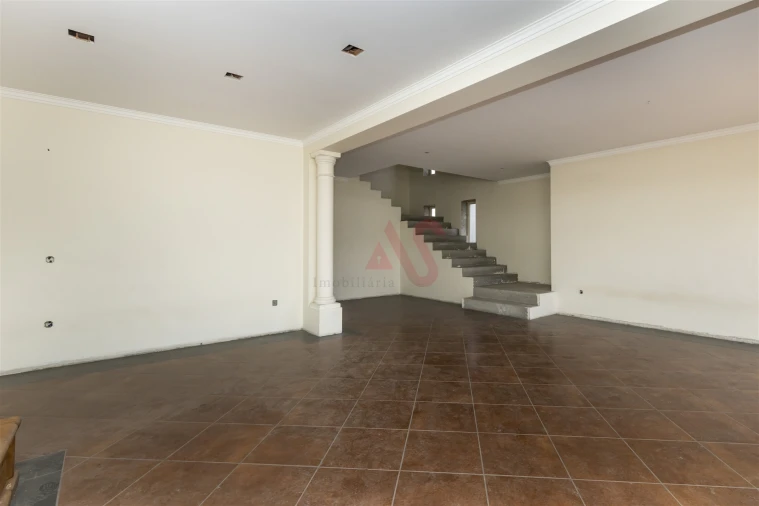 Moradia T4 para Venda em Caldas de Vizela (São Miguel e São João) Foto 16