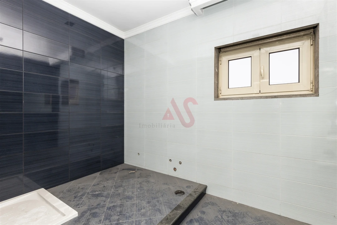 Moradia T4 para Venda em Caldas de Vizela (São Miguel e São João) Foto 15