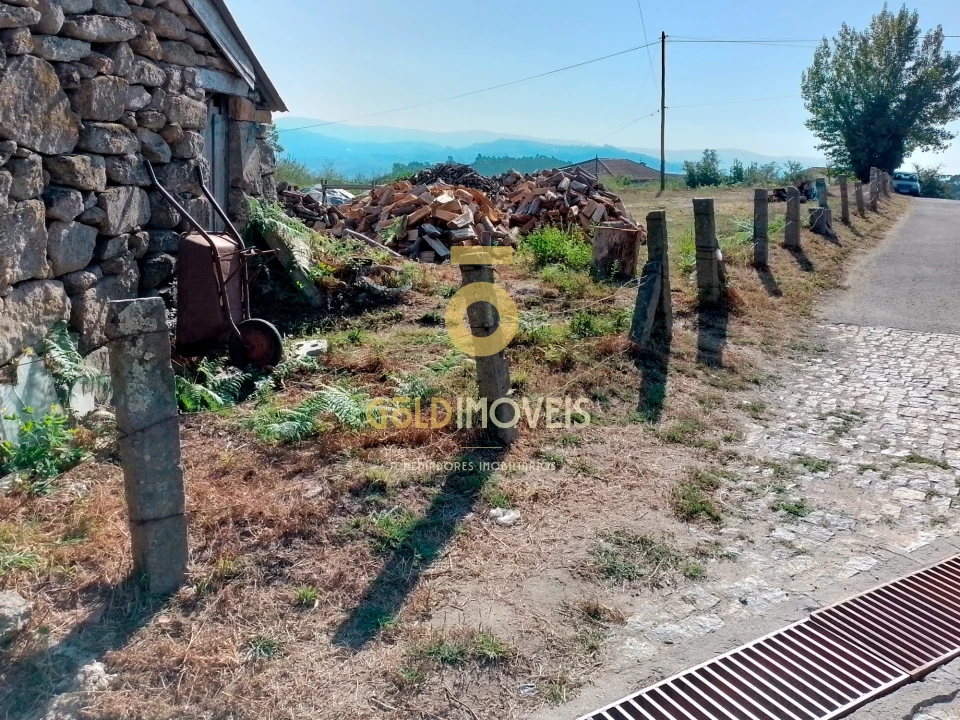 Terreno para Venda em Souselo Foto 3
