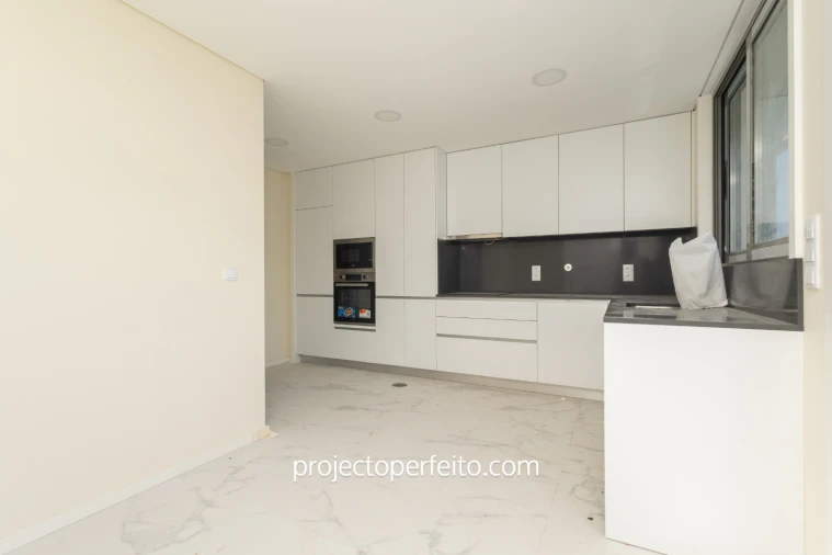 Apartamento T3 para Venda em Espinho Foto 8
