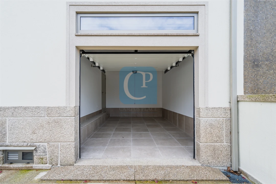 Moradia T5 para Venda em Paranhos Foto 32