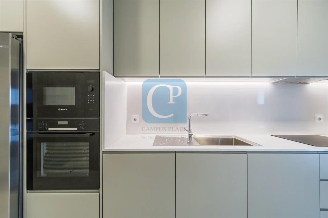 Moradia T5 para Venda em Paranhos Foto 13