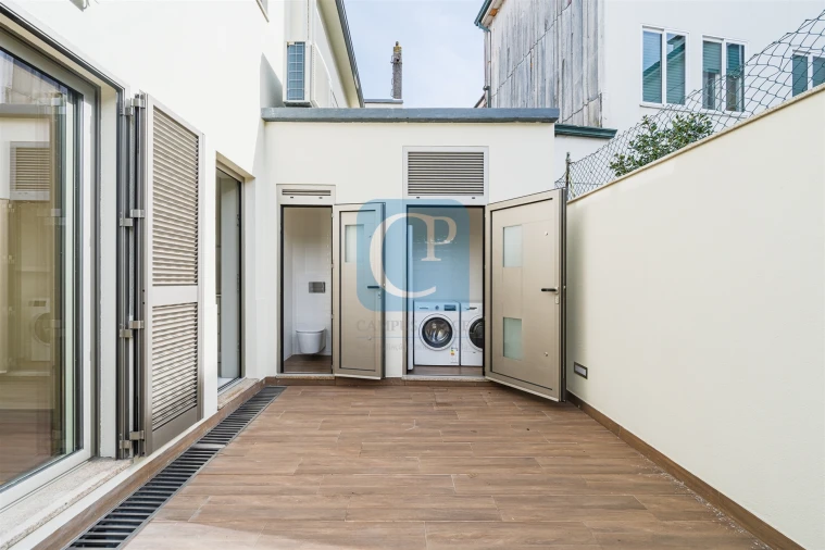 Moradia T5 para Venda em Paranhos Foto 14