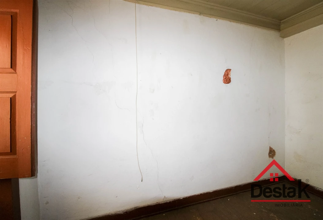 Prédio para Venda em São Pedro do Sul, Várzea e Baiões Foto 16