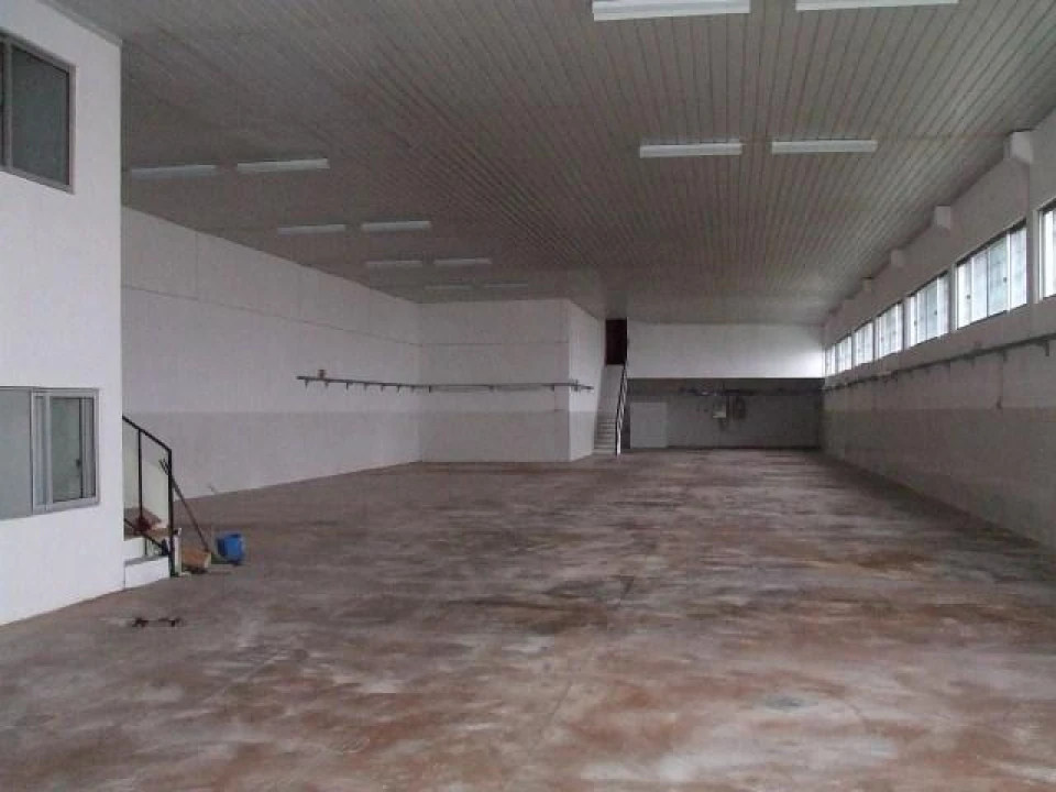 Armazém para Venda em Covilhã e Canhoso Foto 4