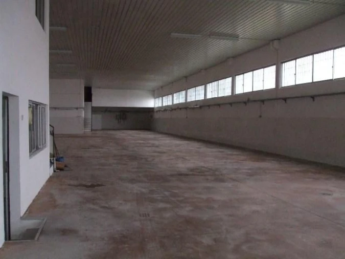 Armazém para Venda em Covilhã e Canhoso Foto 3