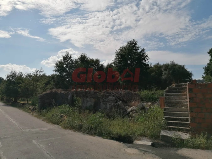 Terreno Misto para Venda em São Cipriano e Vil de Souto Foto 2