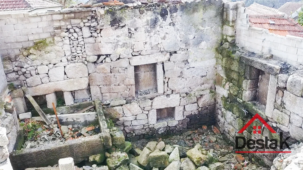 Moradia T2 para Venda em Sul Foto 3