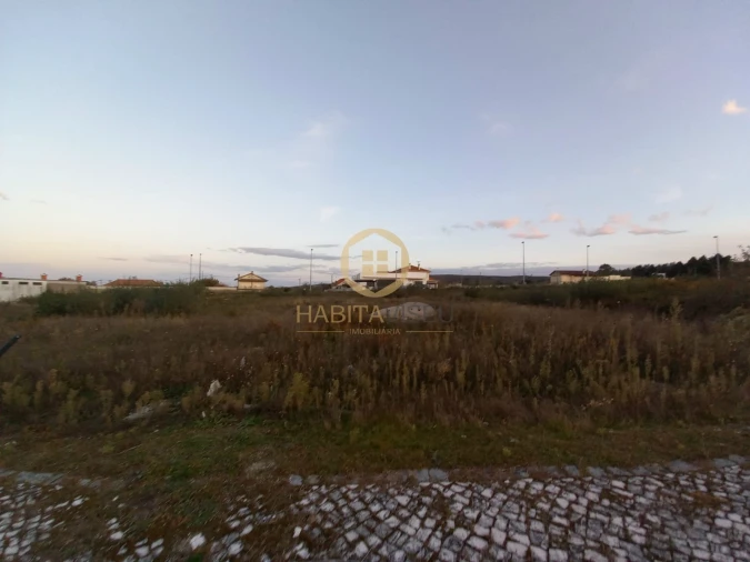 Terreno para Venda em Quintela de Azurara Foto 2