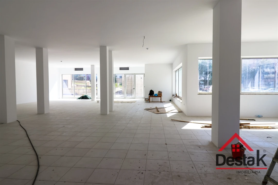 Loja para Venda em Viseu Foto 2