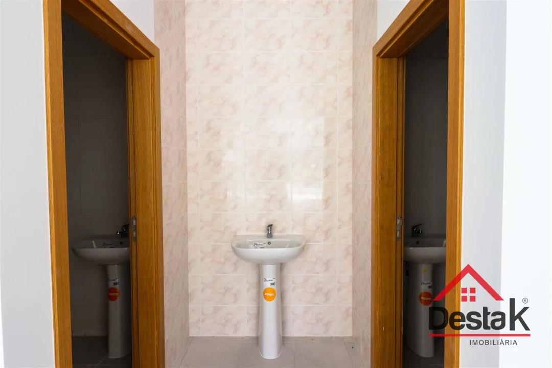 Loja para Venda em Viseu Foto 3