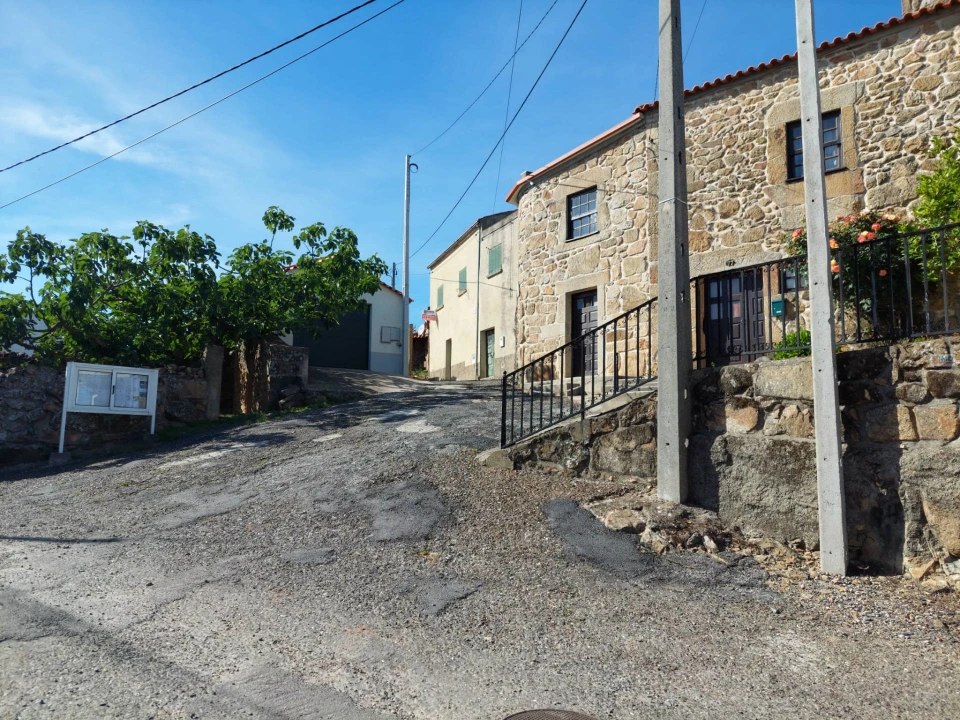 Moradia T2 para Venda em Capinha Foto 1