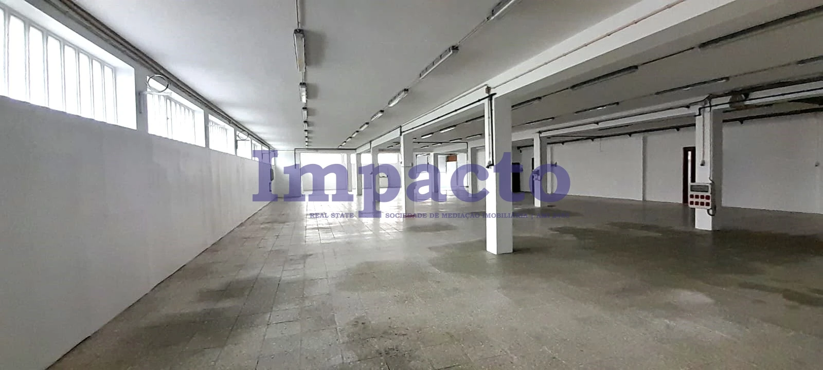 Armazém para Arrendamento em São João da Madeira Foto 20