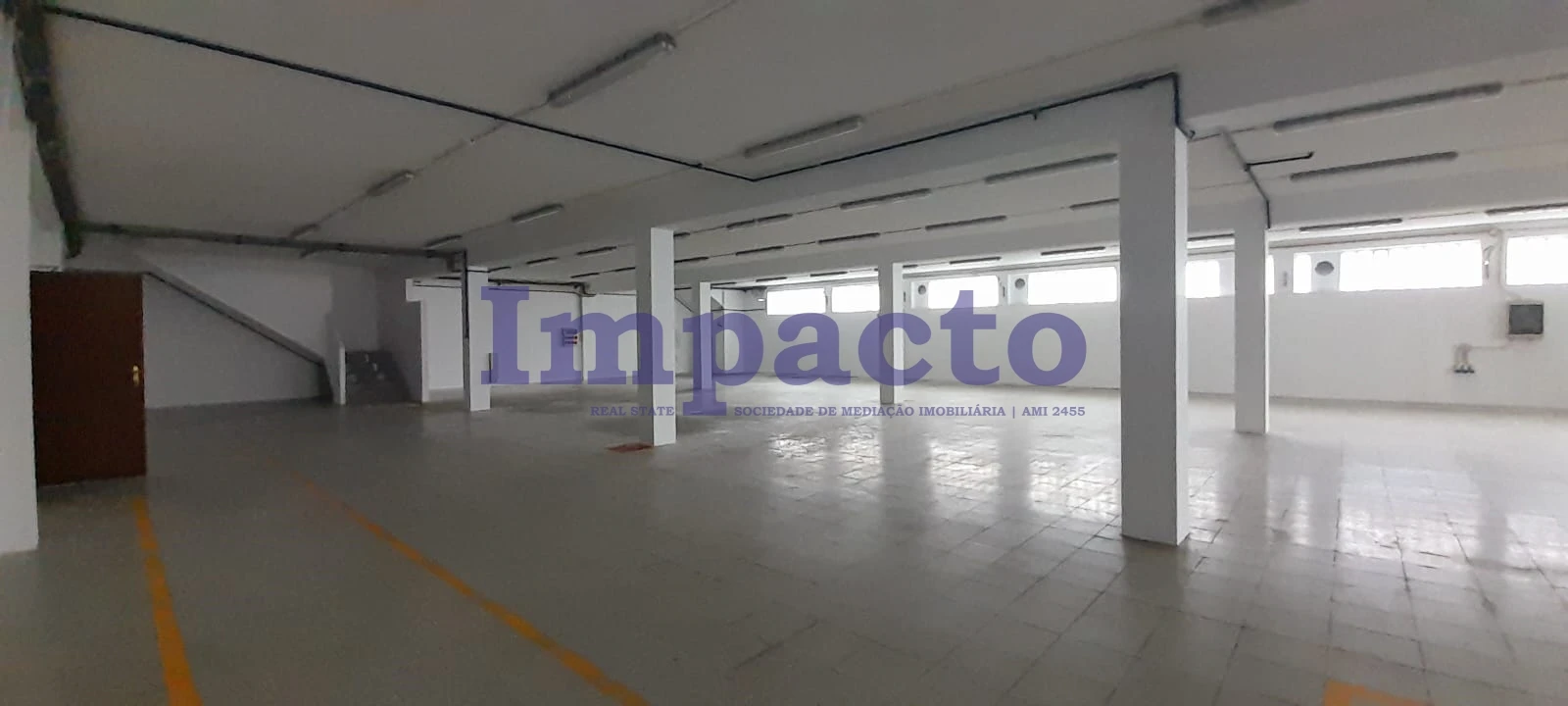 Armazém para Arrendamento em São João da Madeira Foto 31