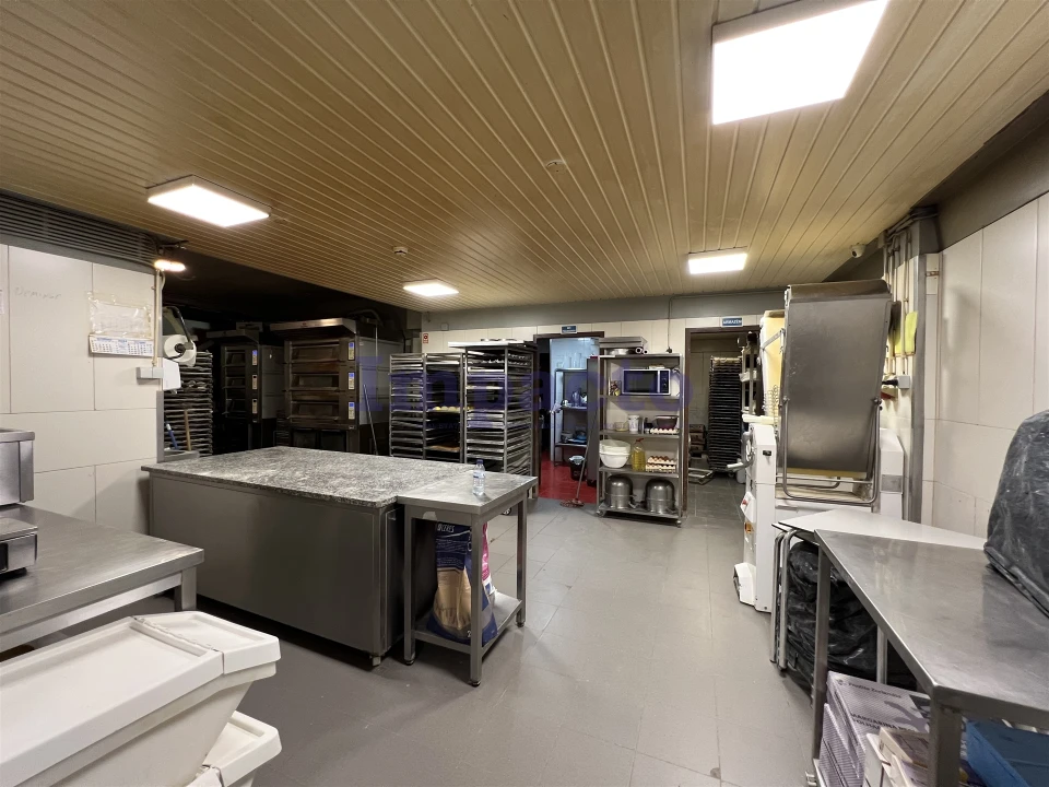 Negócio para Venda em São João da Madeira Foto 17