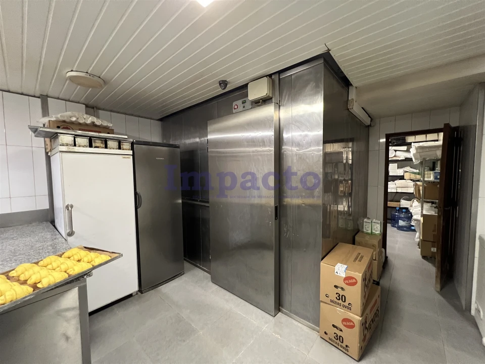 Negócio para Venda em São João da Madeira Foto 25