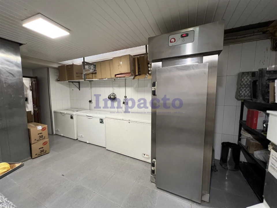 Negócio para Venda em São João da Madeira Foto 24