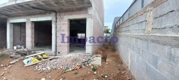 Moradia T3 para Venda em São Roque