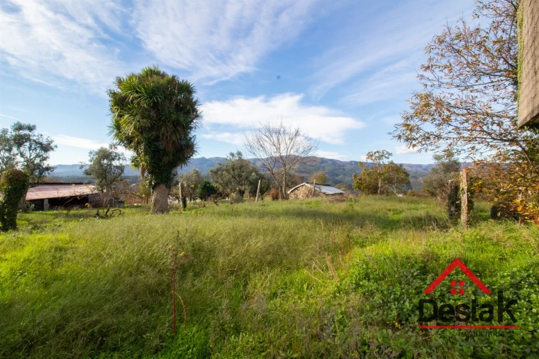 Moradia T3 para Venda em São Felix Foto 3