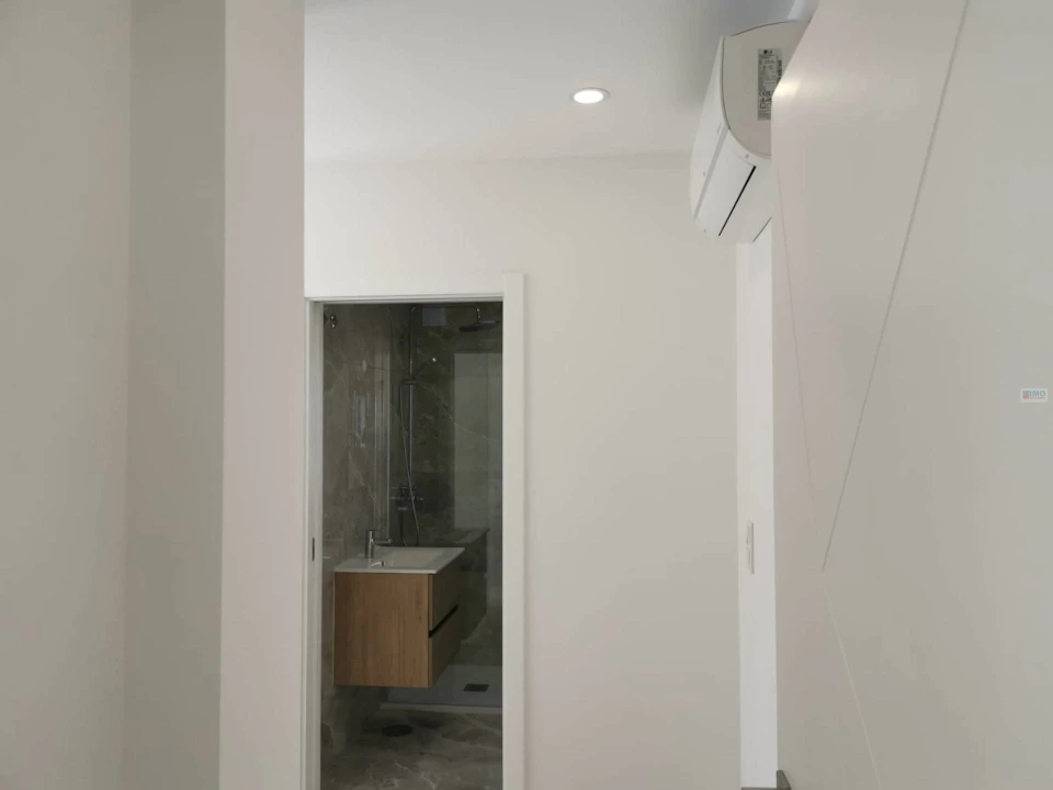 Moradia T4 para Venda em Fernao Ferro Foto 14