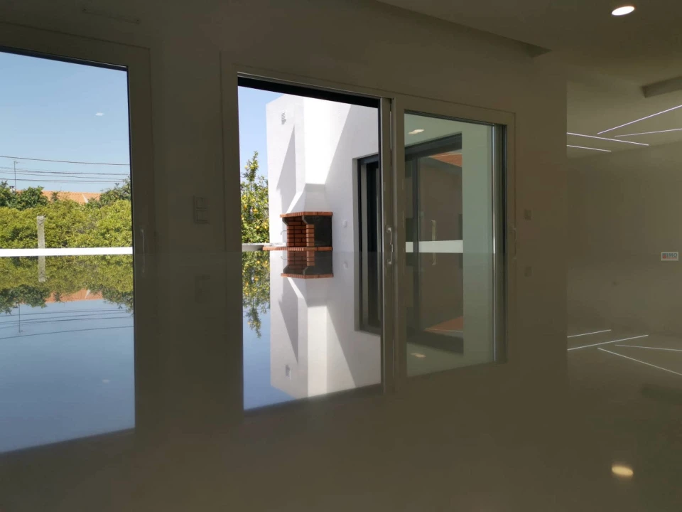 Moradia T4 para Venda em Fernao Ferro Foto 10