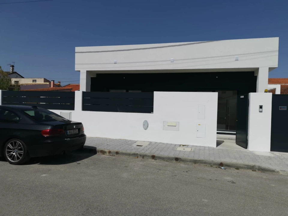 Moradia T4 para Venda em Fernao Ferro Foto 31