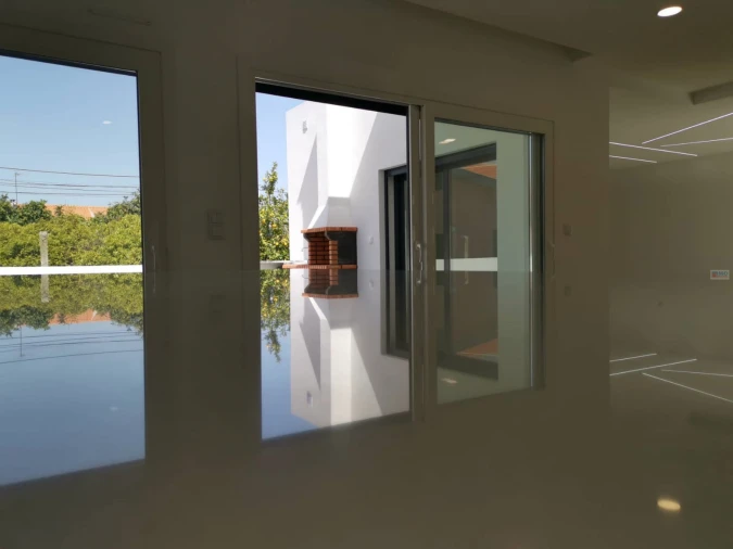 Moradia T4 para Venda em Fernao Ferro Foto 10