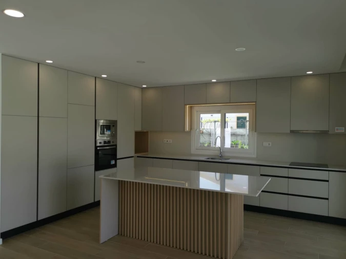 Moradia T4 para Venda em Fernao Ferro Foto 3