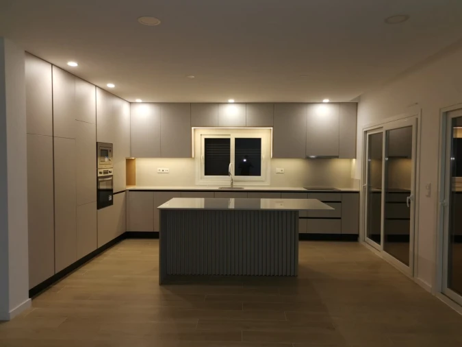 Moradia T4 para Venda em Fernao Ferro Foto 2