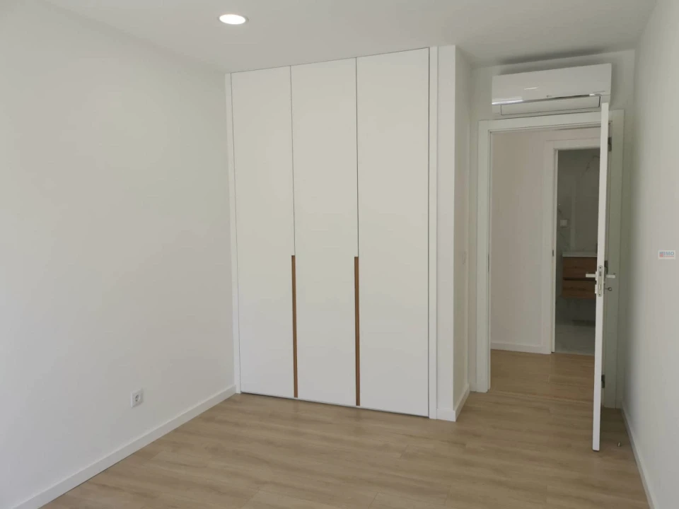 Moradia T4 para Venda em Fernao Ferro Foto 18