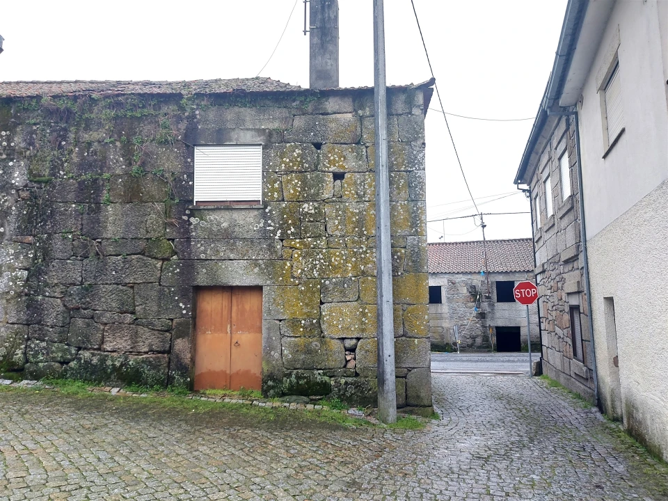Moradia T1 para Venda em Sernancelhe e Sarzeda Foto 3