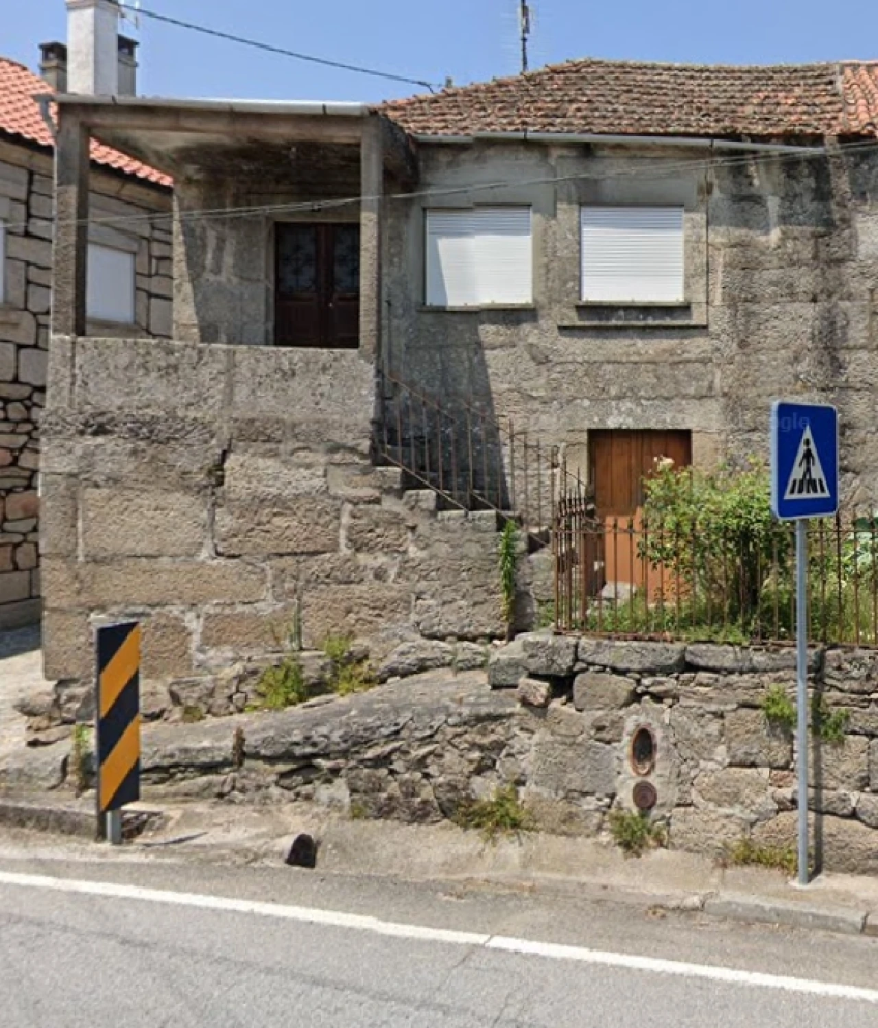 Moradia T1 para Venda em Sernancelhe e Sarzeda Foto 1