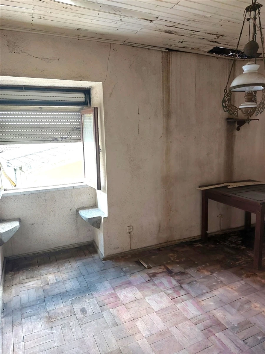 Moradia T1 para Venda em Sernancelhe e Sarzeda Foto 5