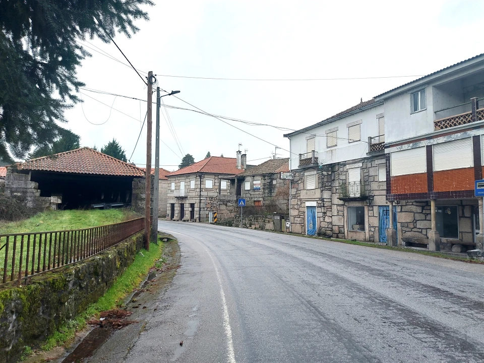 Moradia T1 para Venda em Sernancelhe e Sarzeda Foto 16