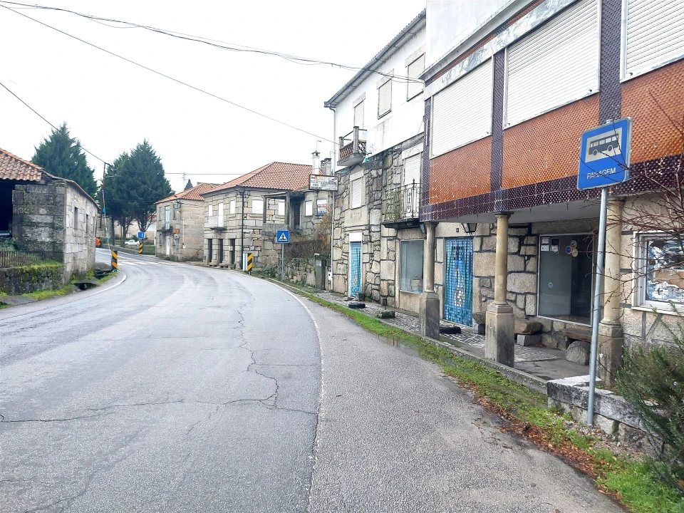 Moradia T1 para Venda em Sernancelhe e Sarzeda Foto 17