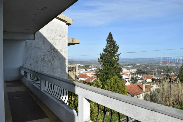 Moradia T8 para Venda em Covilhã e Canhoso Foto 10