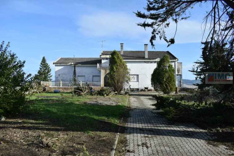 Moradia T8 para Venda em Covilhã e Canhoso