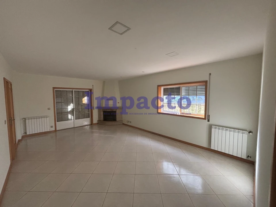 Moradia T6 para Venda em Santa Maria da Feira, Travanca, Sanfins e Espargo Foto 22