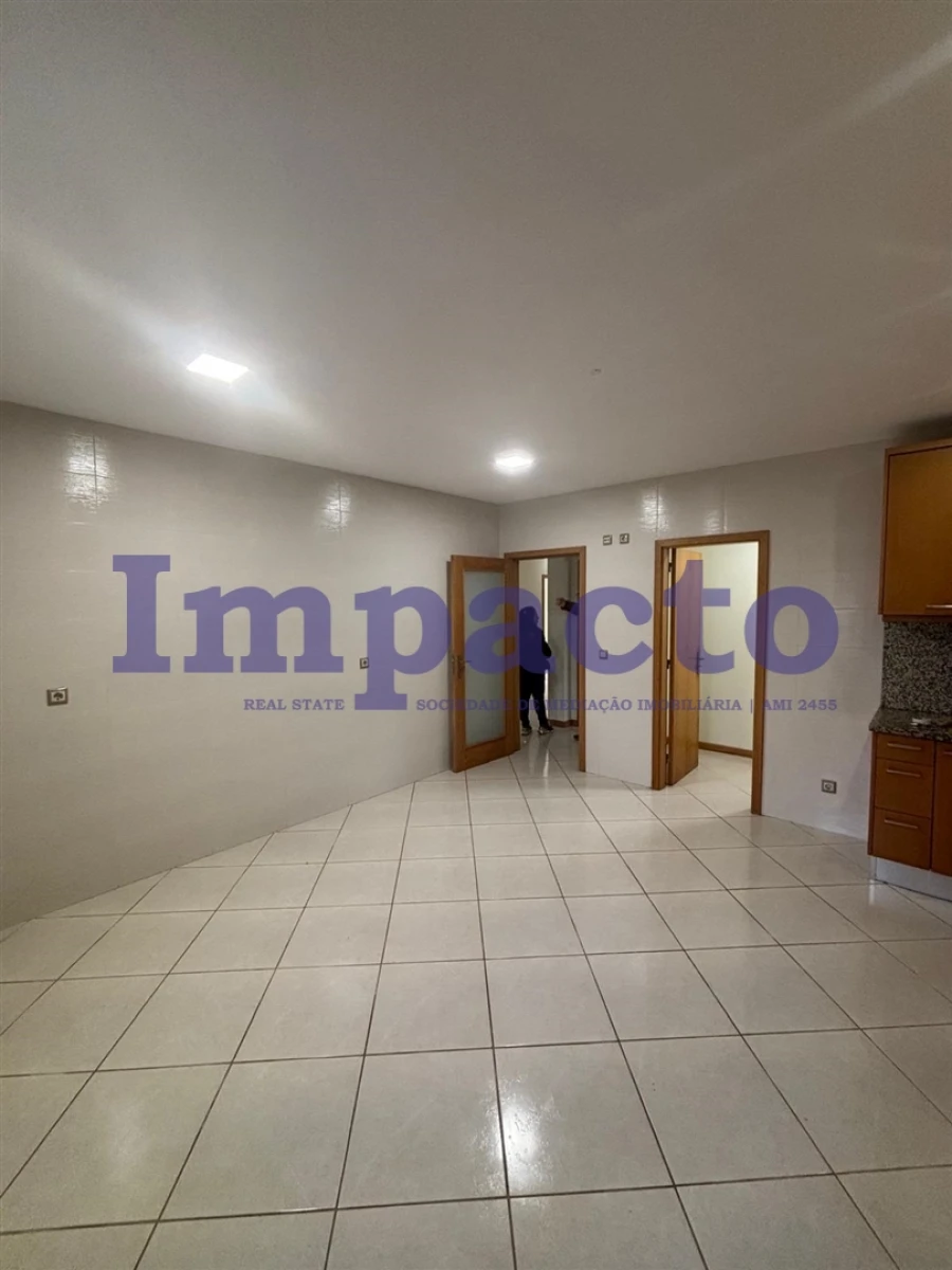 Moradia T6 para Venda em Santa Maria da Feira, Travanca, Sanfins e Espargo Foto 20
