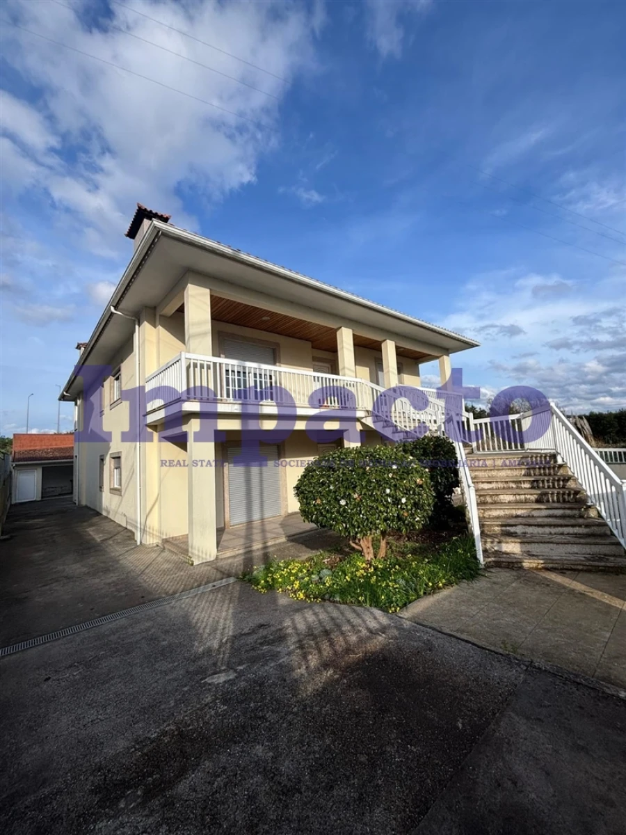 Moradia T6 para Venda em Santa Maria da Feira, Travanca, Sanfins e Espargo Foto 4