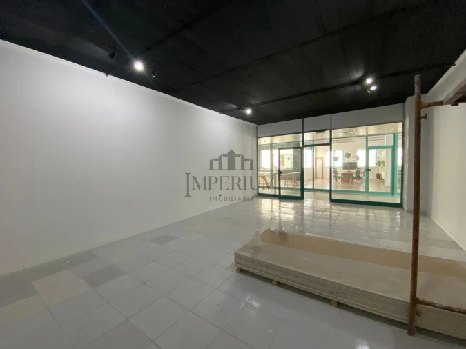 Loja para Arrendamento em Carregado e Cadafais Foto 4