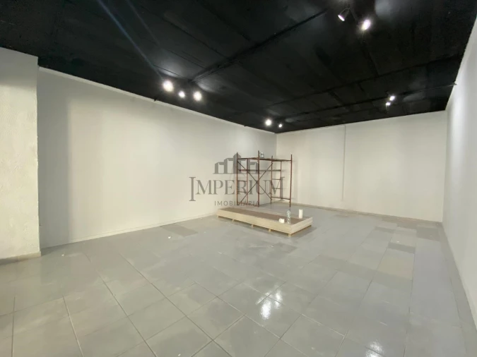 Loja para Arrendamento em Carregado e Cadafais Foto 5