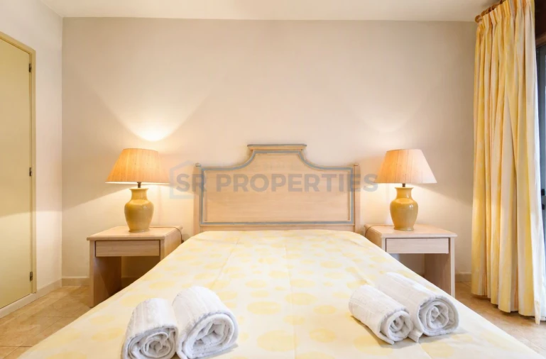 Apartamento T2 para Venda em Quarteira Foto 12