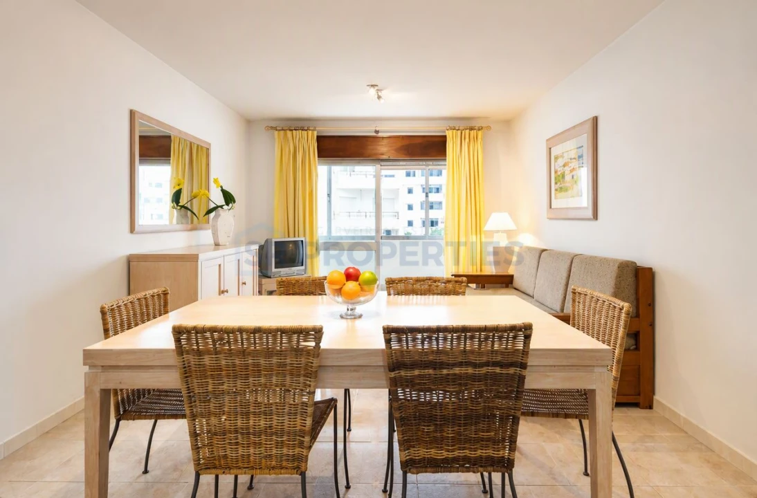 Apartamento T2 para Venda em Quarteira Foto 1