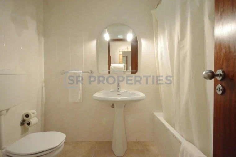 Apartamento T2 para Venda em Quarteira Foto 12