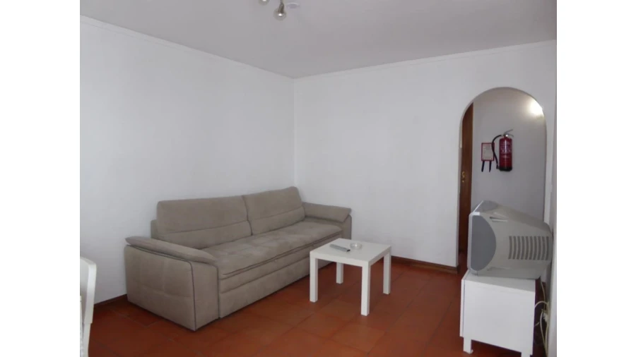 Apartamento T1 para Venda em Quarteira Foto 7