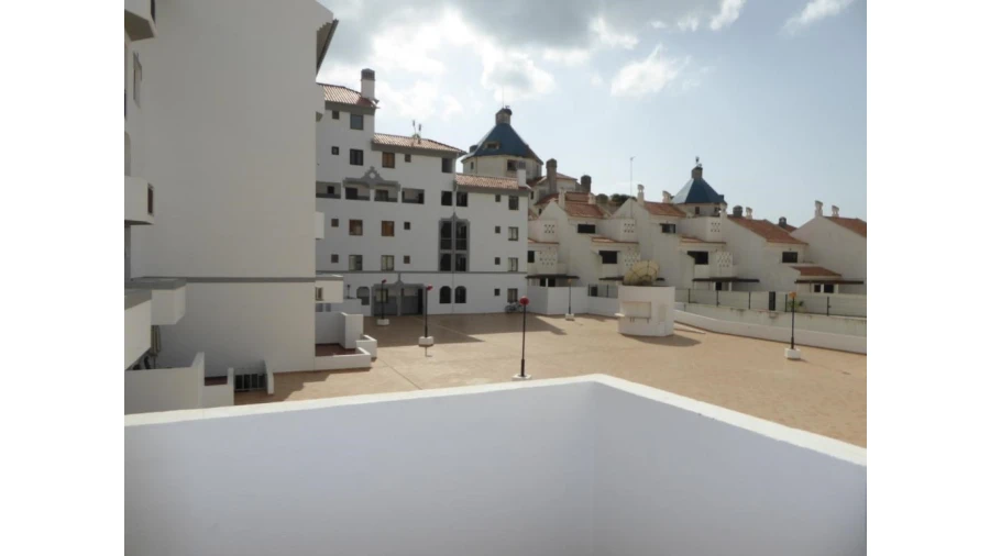 Apartamento T1 para Venda em Quarteira Foto 9